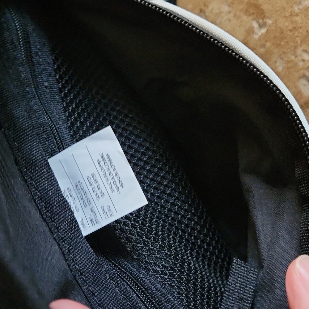 Nike Black and White Belt Bag - Picture 4 of 7